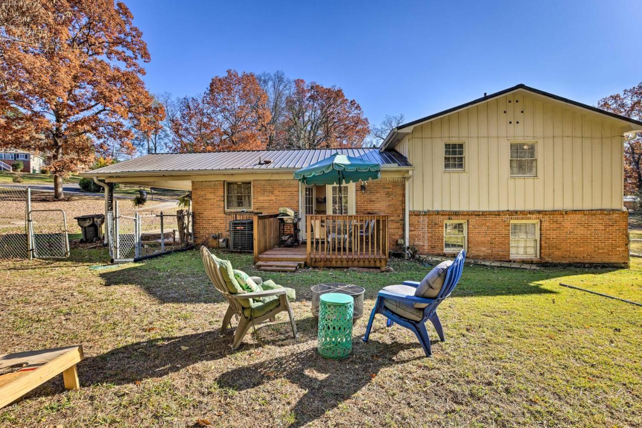 Modern Birmingham Escape With Yard And Fire Pit! Villa ภายนอก รูปภาพ